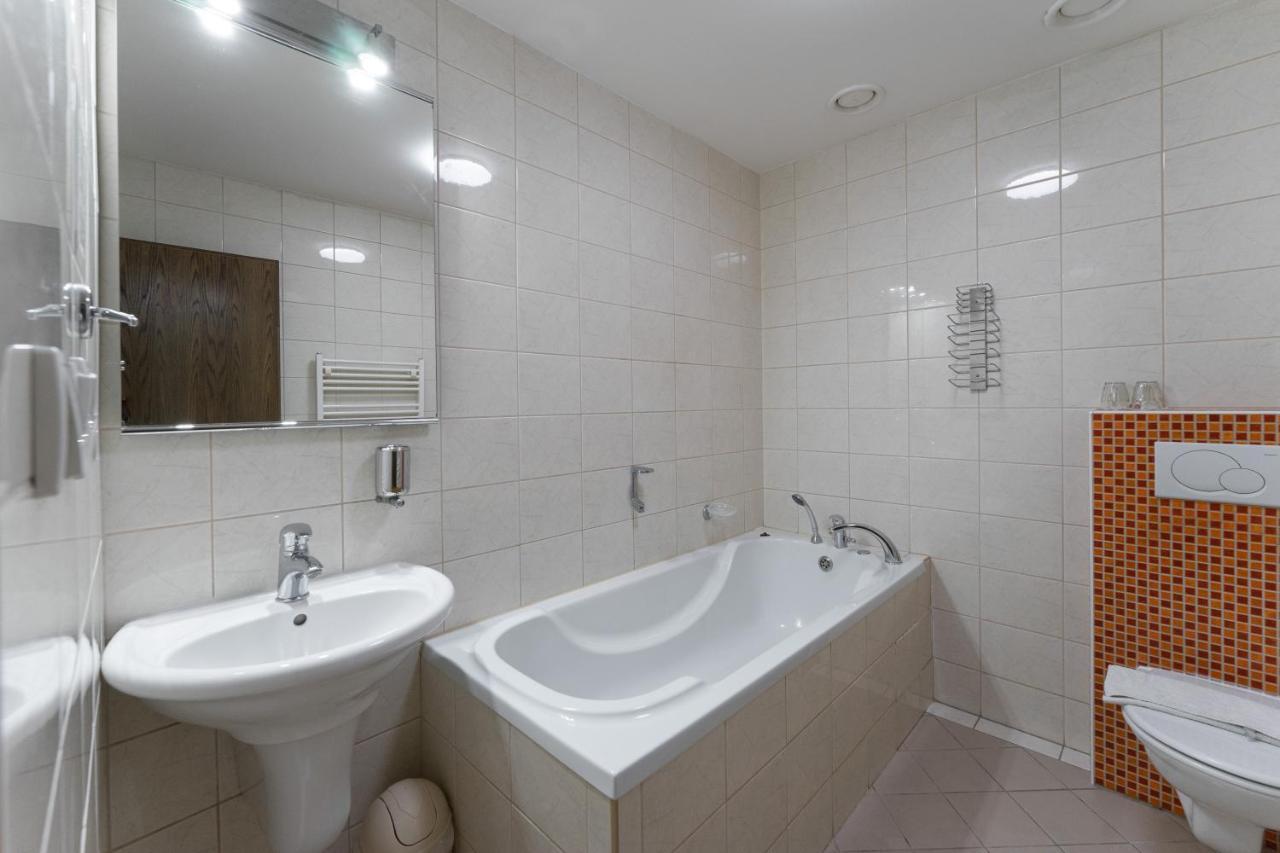 Hotel Amco Zábřeh Kültér fotó